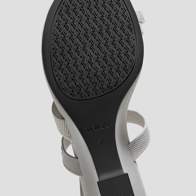 Round-Toe Toe Ring Sandals (Eden), OFF GREY, EU35 | VIVAIA