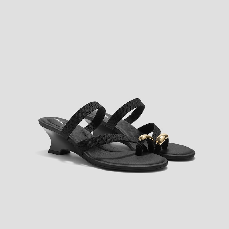 Round-Toe Toe Ring Sandals (Eden), Black, EU37 | VIVAIA