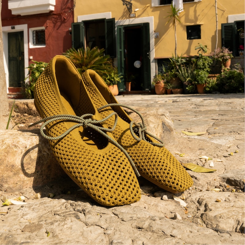 Margot Square-Toe Mesh Flats (Makayla), MUSTARD, EU41.5 | VIVAIA
