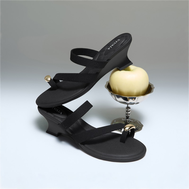 Round-Toe Toe Ring Sandals (Eden), Black, EU37 | VIVAIA