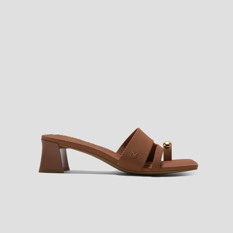 Square-Toe Toe Ring Sandals (Jayna), Dark Caramel, EU38 | VIVAIA