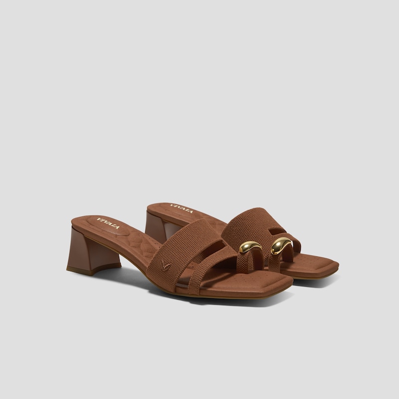Square-Toe Toe Ring Sandals (Jayna), Dark Caramel, EU38 | VIVAIA