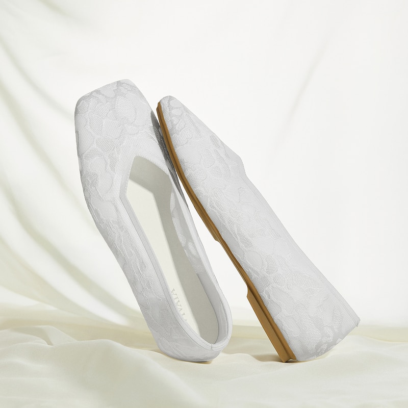 Square-Toe V-Cut Flats (Margot 3.0), WHITE LACE embroidery, EU39 | VIVAIA