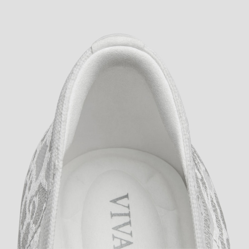 Pointed-Toe Kitten Heels (Scarlett), WHITE LACE embroidery, EU35 | VIVAIA