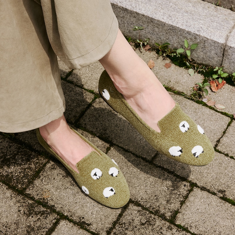 Round-Toe Embroidered Loafers (Audrey), OLIVE DRAB - BLACKNOSE SHEEP, EU37 | VIVAIA