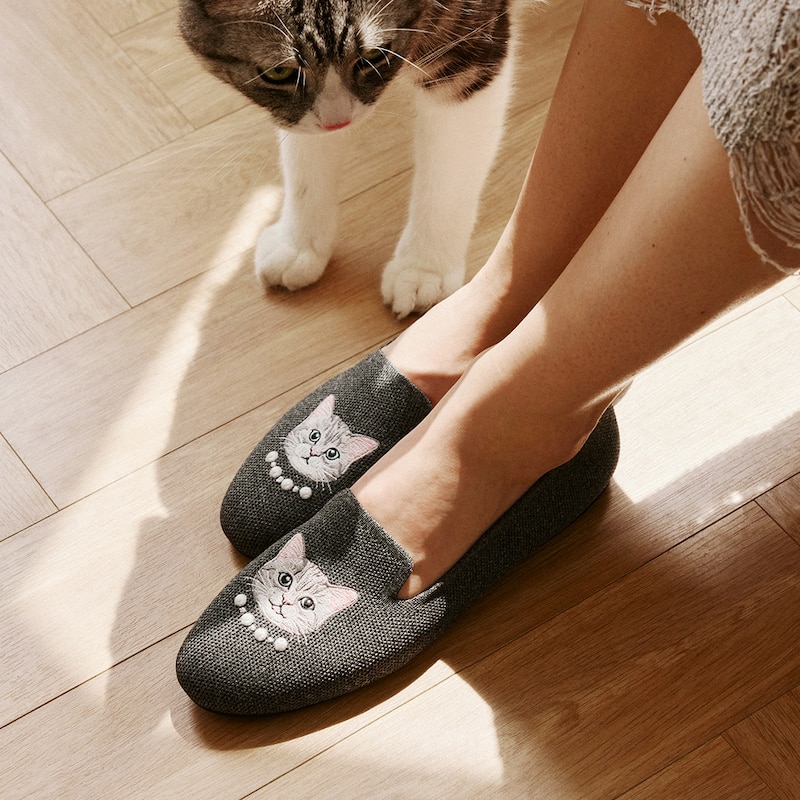 Round-Toe Embroidered Loafers (Audrey), RICH GREY - SILVER BRITISH CAT, EU37 | VIVAIA