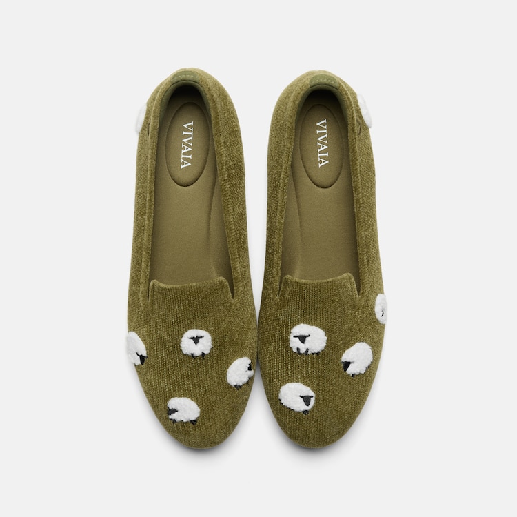 Round-Toe-Embroidered-Loafers-(Audrey)