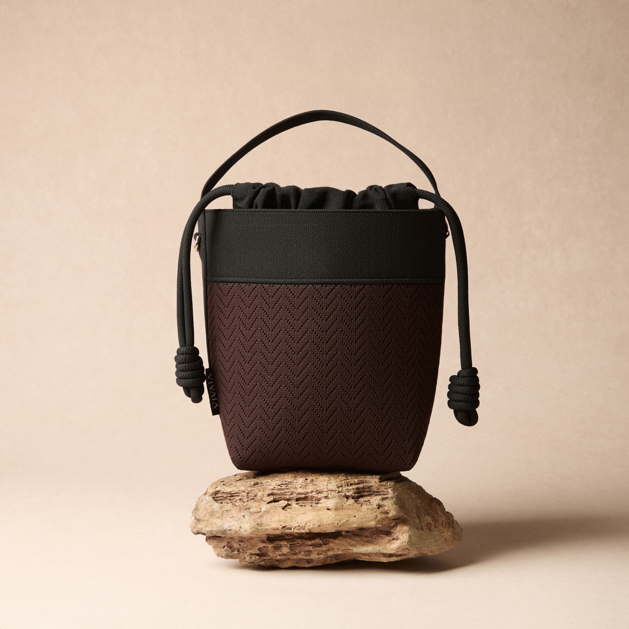 The Bucket Tote (Farreh), Dark Chocolate & Black Harvest Grain