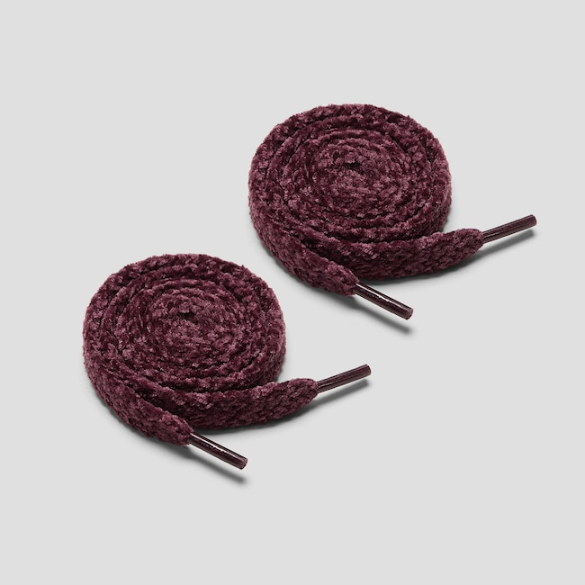 Plush Shoelace (Aela) - Bordeaux