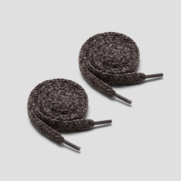 Plush Shoelace (Aela)
