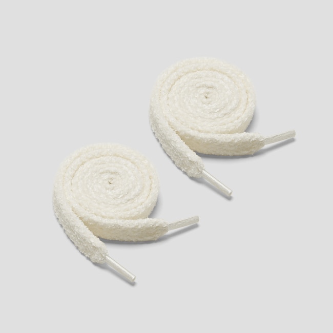 Plush Shoelace (Aela) - Cream