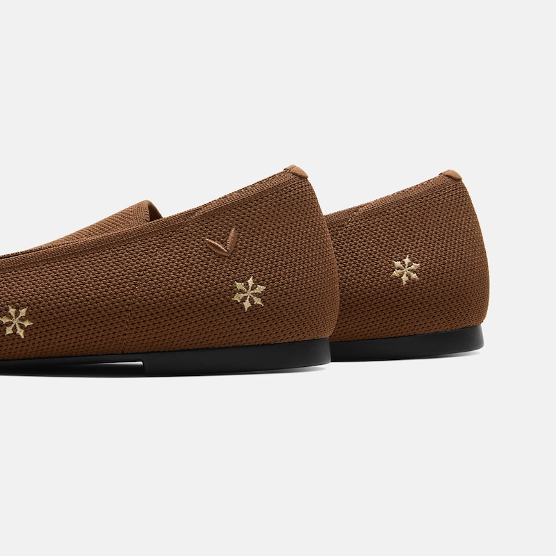 Round-Toe Embroidered Loafers (Audrey), TAWNY - BEAGLE SLED, EU35 | VIVAIA