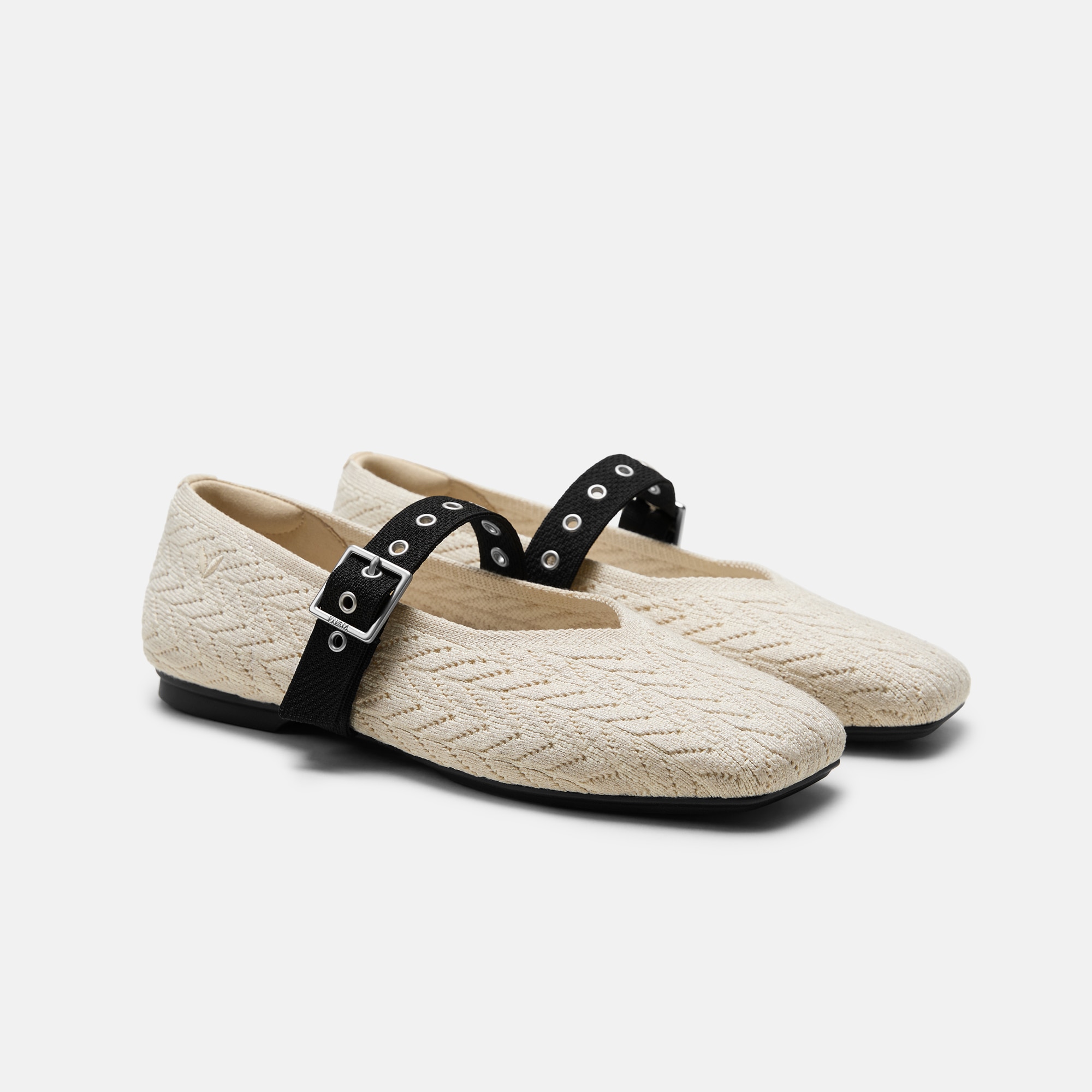 Newin - Sustainable Shoes & Bags | VIVAIA