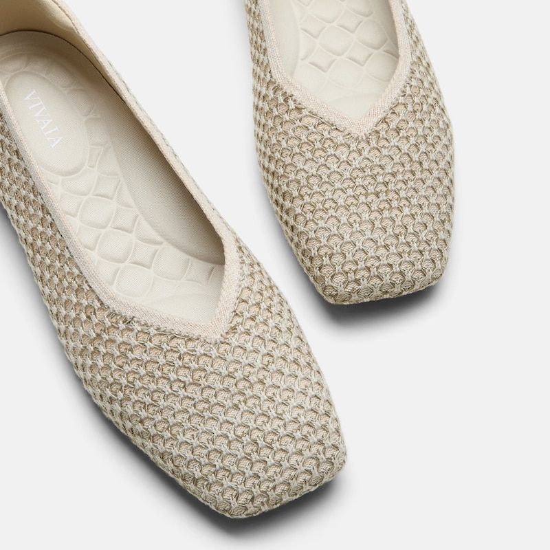 Square-Toe Margot V-Cut Flats (Margot 3.0), DOESKIN OLIVE, EU35 | VIVAIA