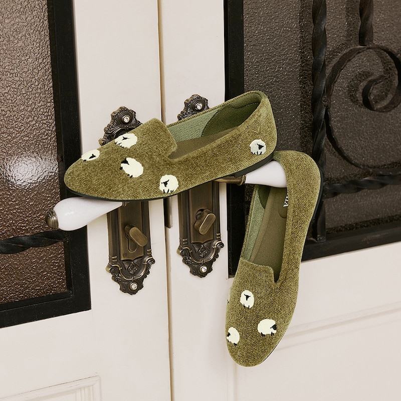 Round-Toe Embroidered Loafers (Audrey), OLIVE DRAB - BLACKNOSE SHEEP, EU38.5 | VIVAIA