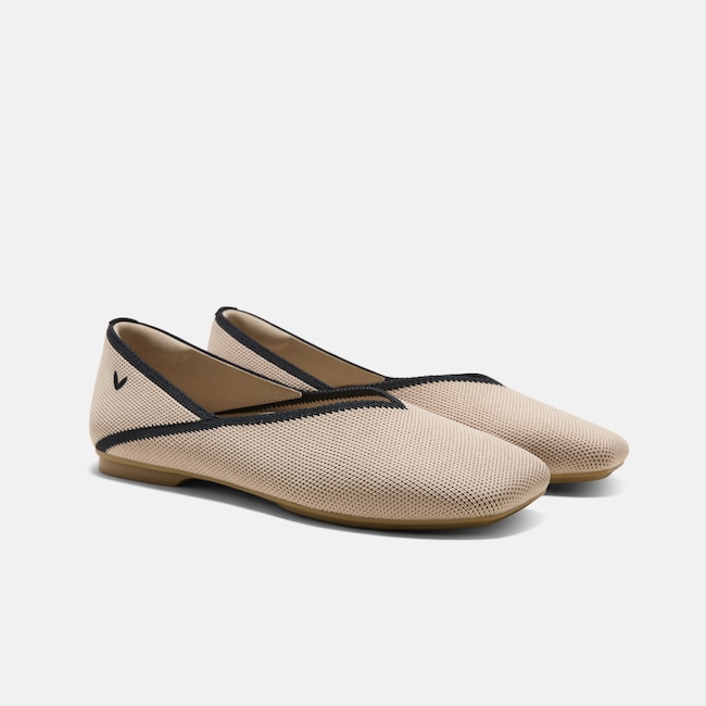 Square-Toe Flats (Maro)