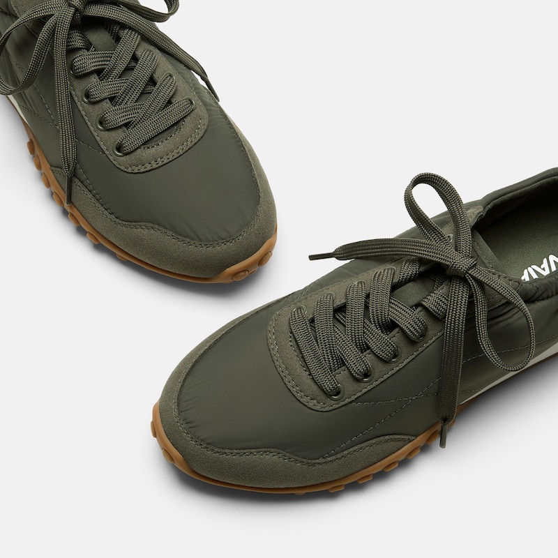 Round-Toe Casual Sneakers (Lexi), SEAWEED, EU35 | VIVAIA