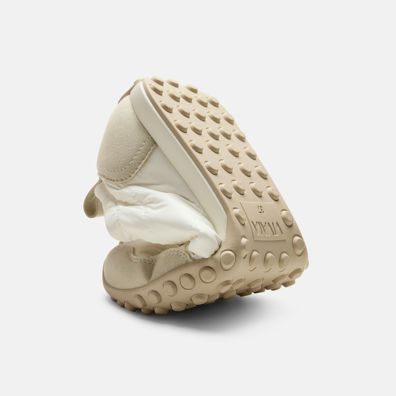 Round-Toe Casual Sneakers (Lexi), SEASHELL & CASTLE WALL, EU42.5 | VIVAIA