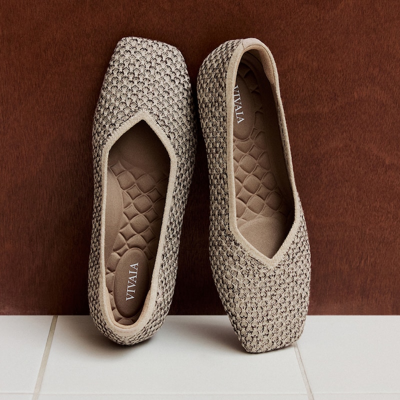 Square-Toe Margot V-Cut Flats (Margot 3.0), APRICOT CAMEL - DARK.TAUPE, EU39.5 | VIVAIA