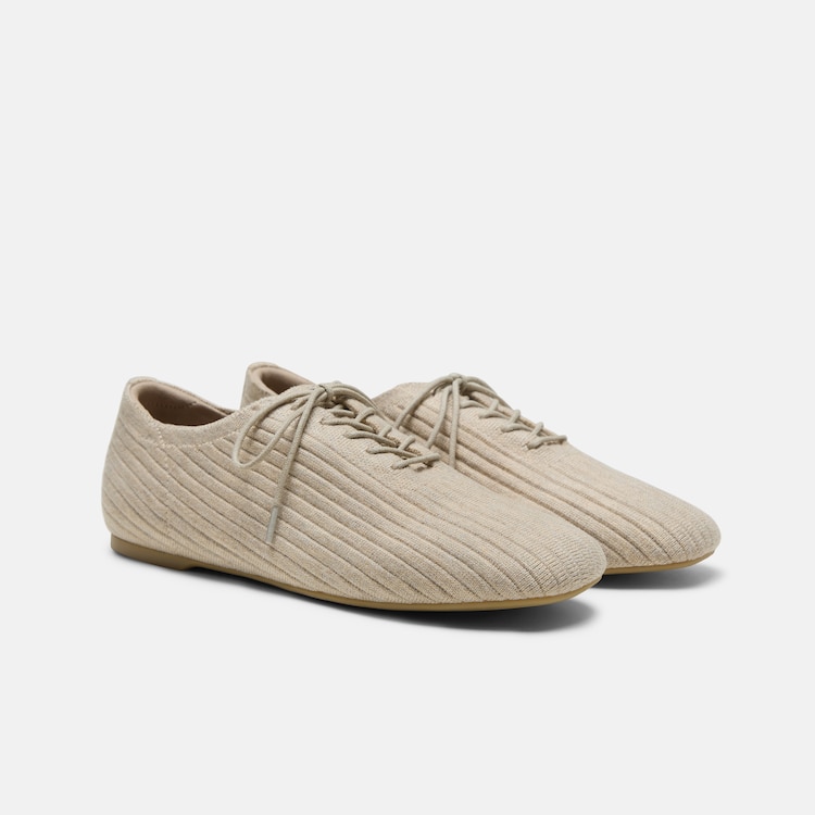 Square-Toe-Derby-Flats-(Cheslea)
