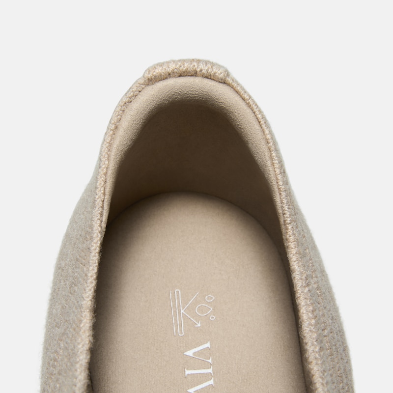Square-Toe Derby Flats (Cheslea), Warm Taupe Wool, EU39 | VIVAIA