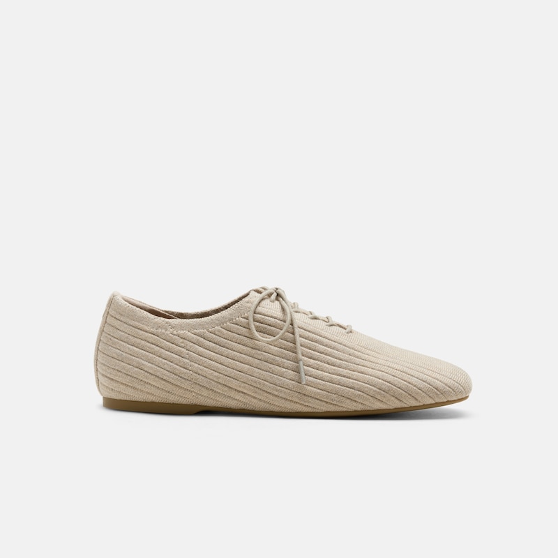 Square-Toe Derby Flats (Cheslea), Warm Taupe Wool, EU39 | VIVAIA