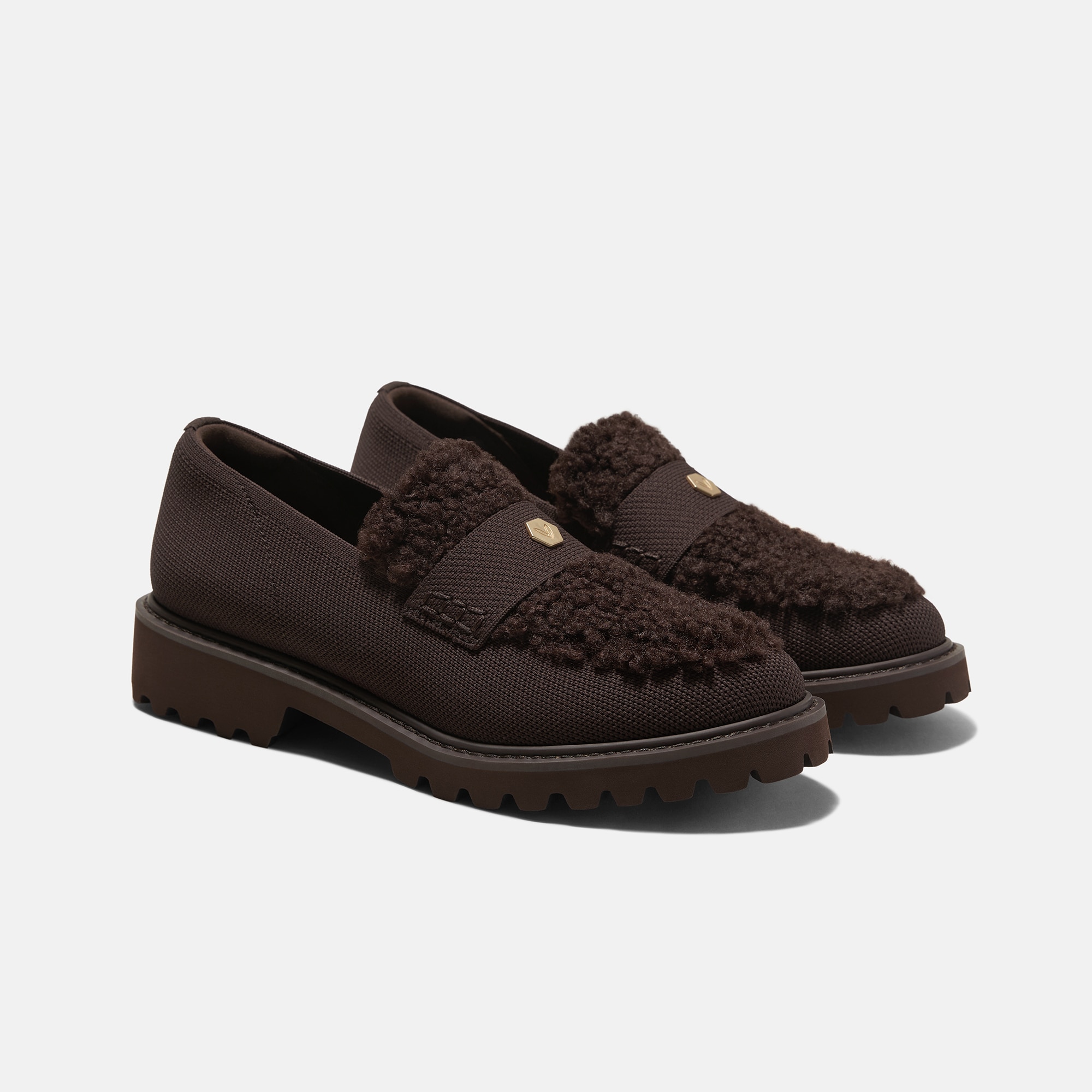 Newin - Sustainable Shoes & Bags | VIVAIA
