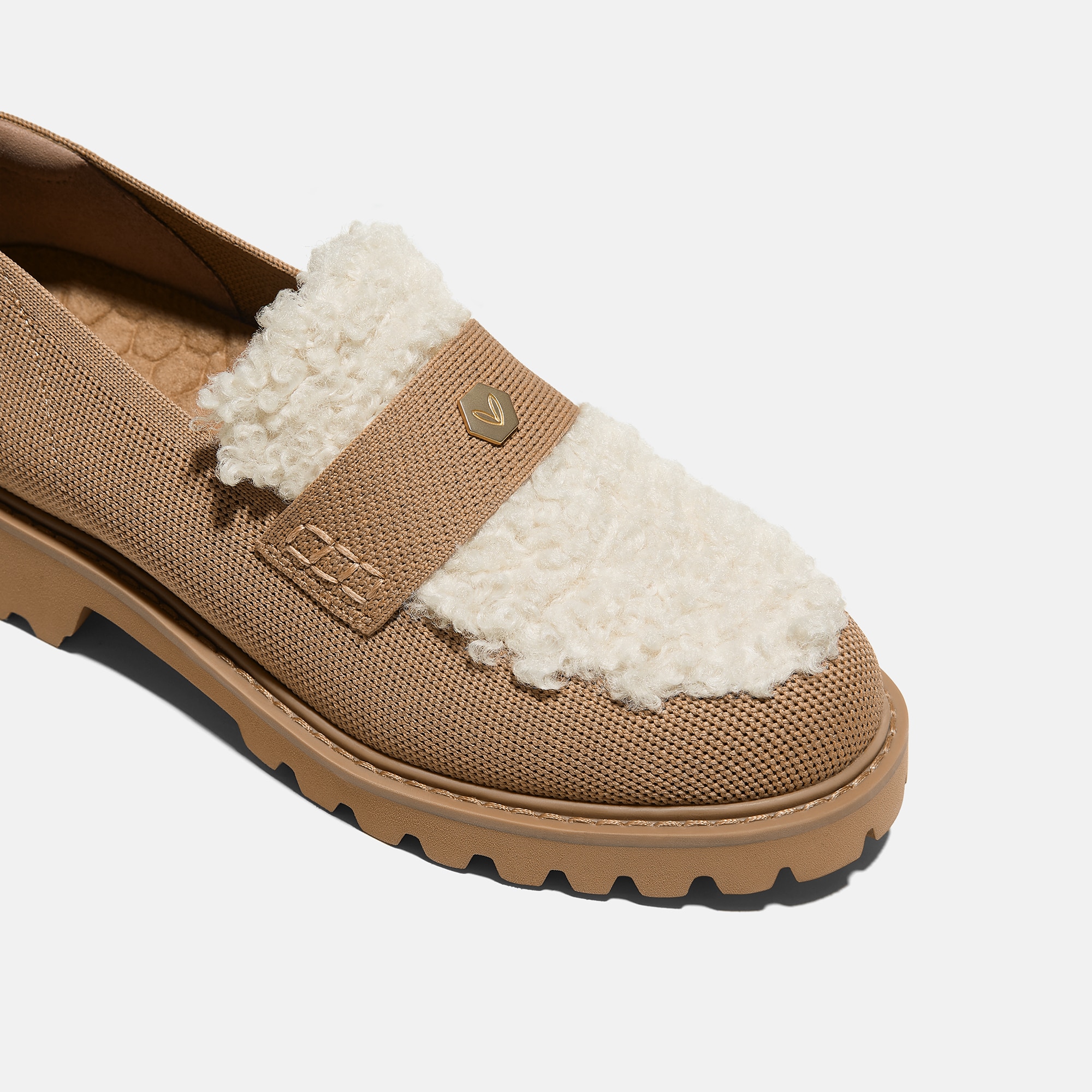 Round-Toe Chunky Heel Loafers (Franata), Nutmeg & Cream, EU35 | VIVAIA