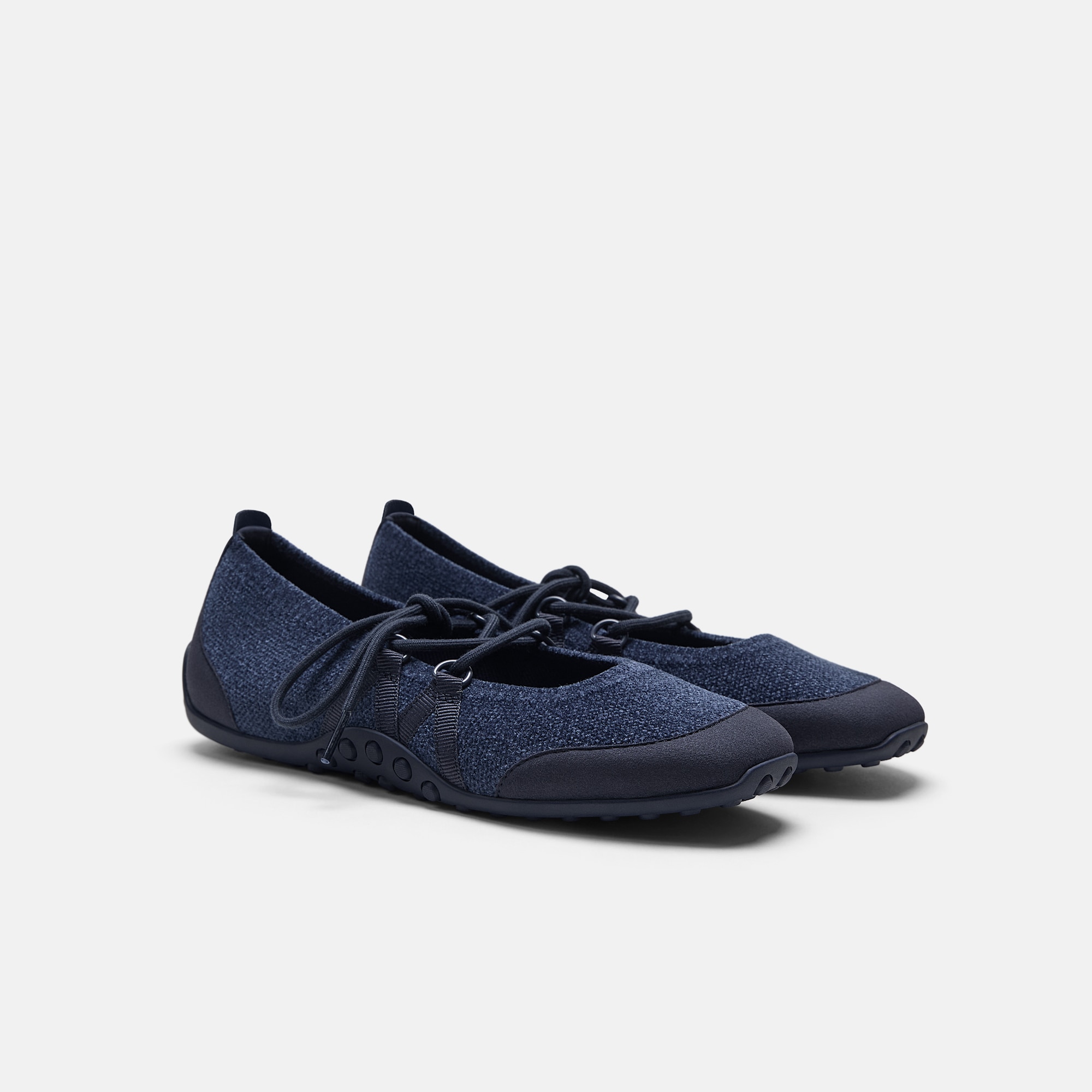 Newin - Sustainable Shoes & Bags | VIVAIA