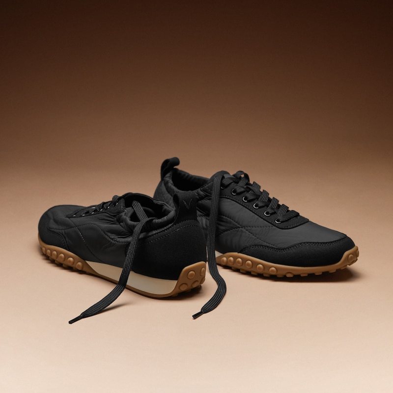 Round-Toe Casual Sneakers (Lexi), Black, EU39 | VIVAIA