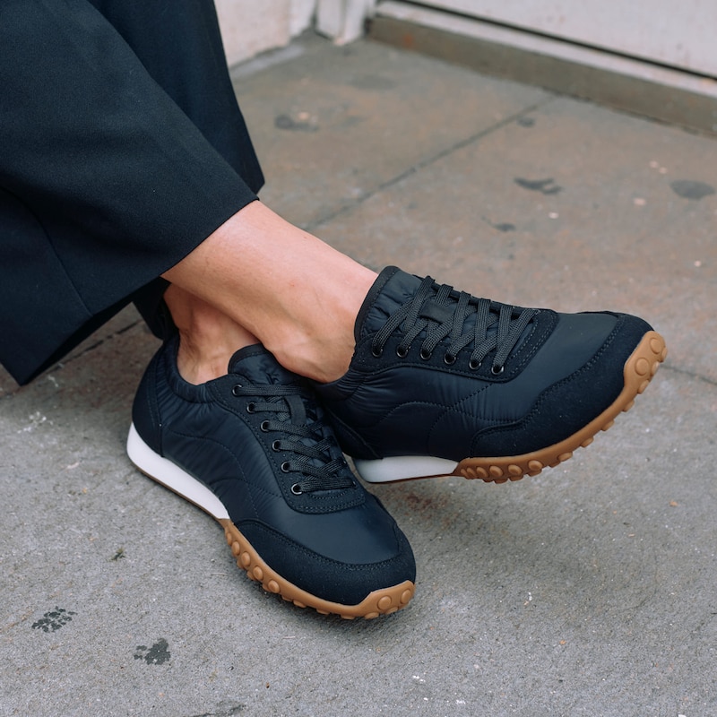 Round-Toe Casual Sneakers (Lexi), Black, EU39 | VIVAIA