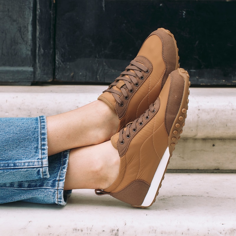 Round-Toe Casual Sneakers (Lexi), DARK CHESTNUT & BISON, EU35 | VIVAIA