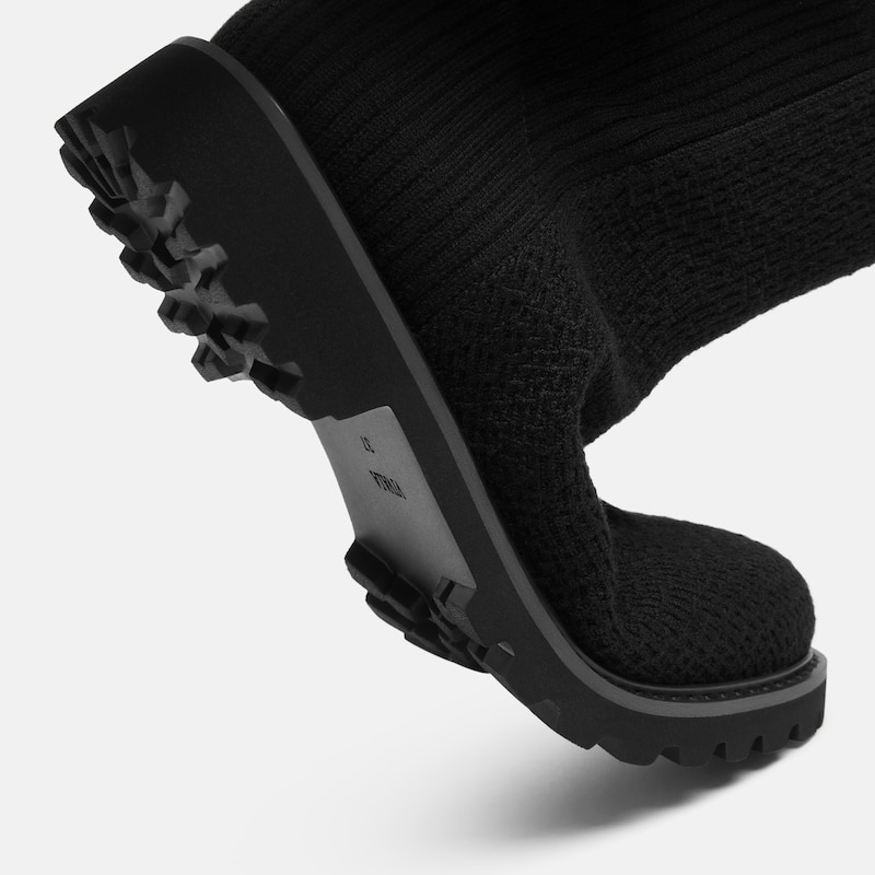 Round-Toe Wool Ankle Boots (Freja), Black, EU41 | VIVAIA