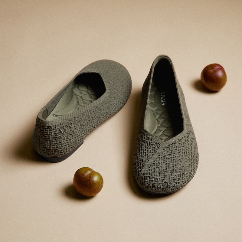 Wide Toe Knit Box Flats (Tia), Burnt Olive, EU39 | VIVAIA