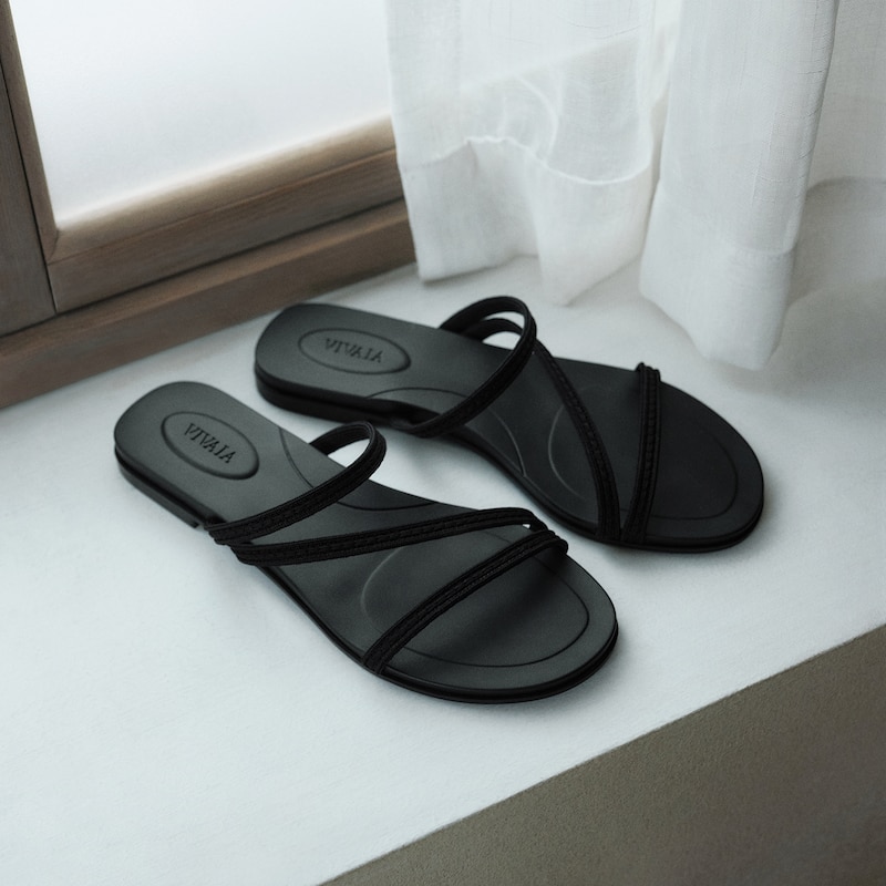 Round-Toe Flip-Flops (Carla), Black Rustic Cable, EU35 | VIVAIA
