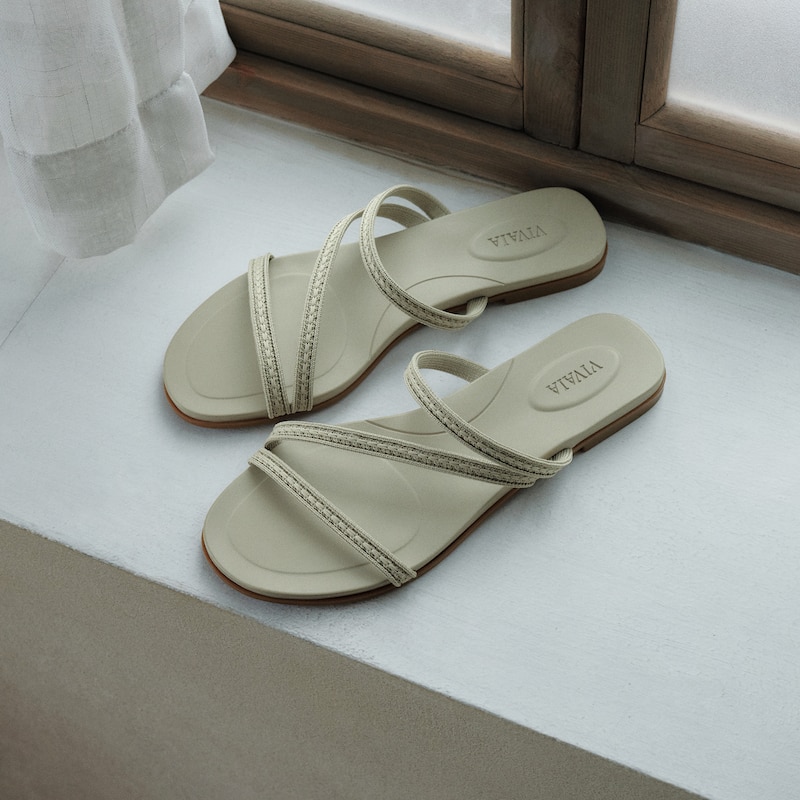 Round-Toe Flip-Flops (Carla), Doeskin Rustic Cable, EU40 | VIVAIA