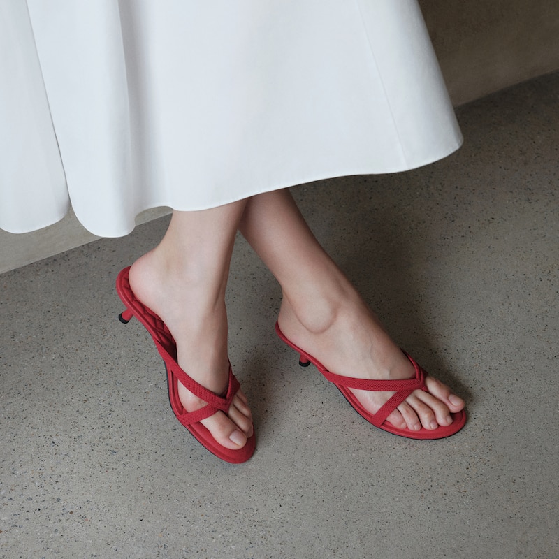 Round-Toe Kitten-Heel Sandals (Emeline), RUBY RED, EU35 | VIVAIA