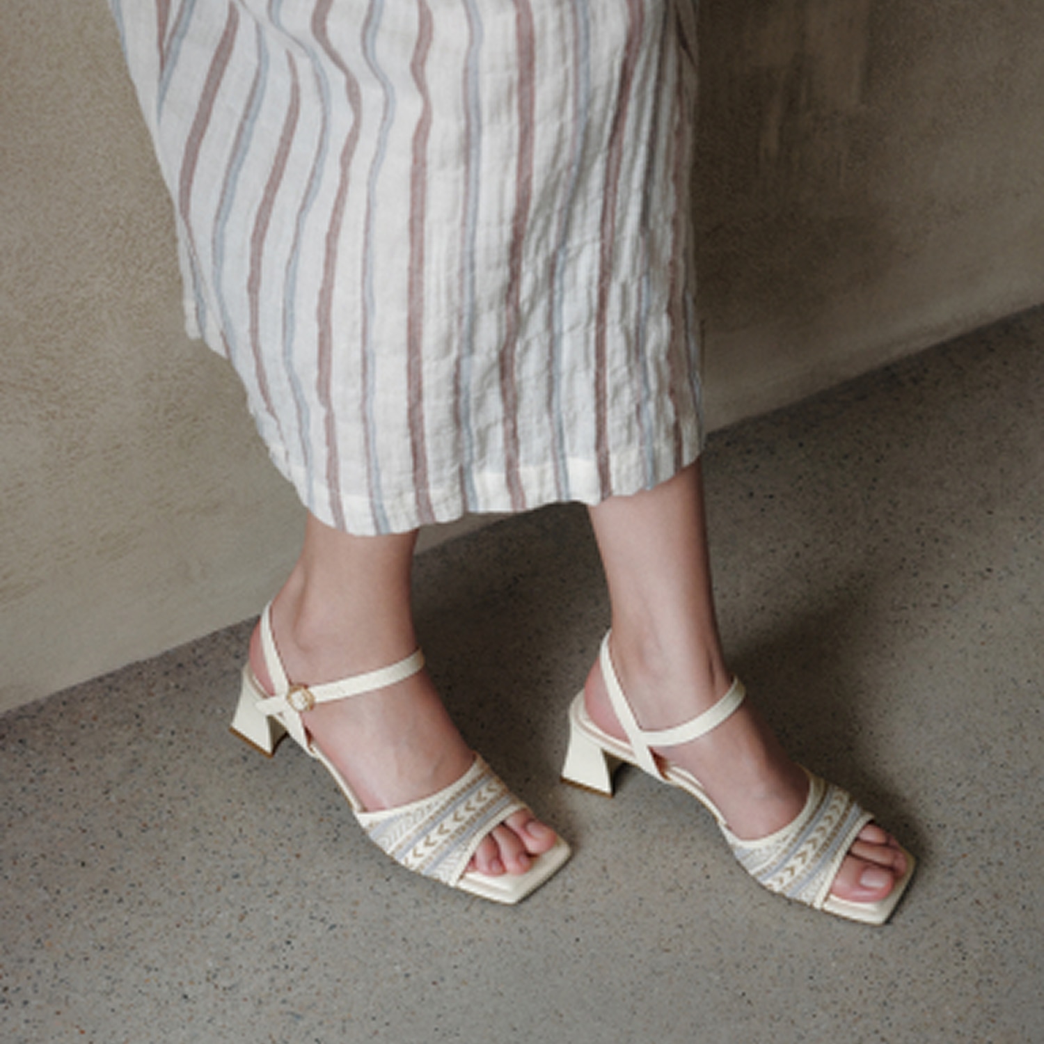 AdaptAll™ Square-Toe Sandals (Janine), ASHY THREAD, EU35 | VIVAIA