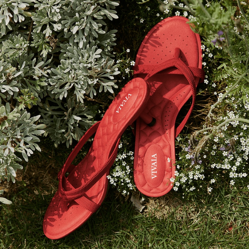 Round-Toe Kitten-Heel Sandals (Emeline), RUBY RED, EU35 | VIVAIA