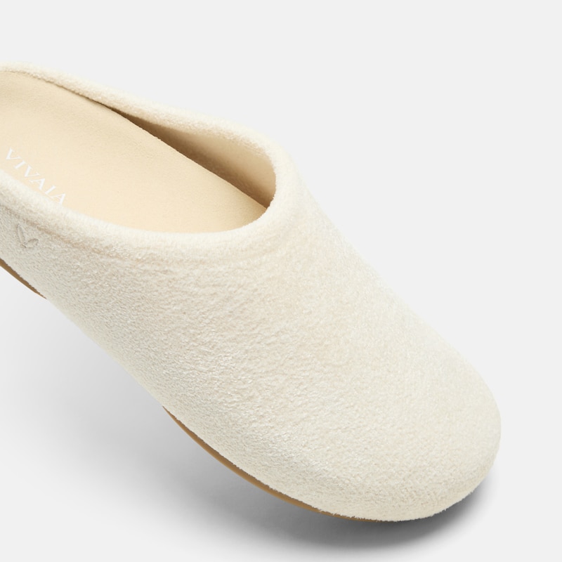 Round-Toe Clog Mules (Buna), Cream Velvet, EU35 | VIVAIA