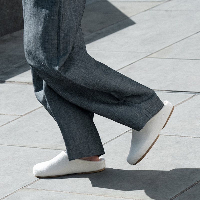 Round-Toe Clog Mules (Buna), Cream Velvet, EU35 | VIVAIA