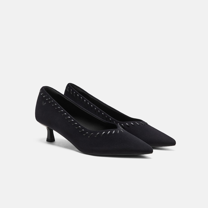 Velvet Whipstitched Kitten Heels (Scarlett), Black, EU37.5 | VIVAIA