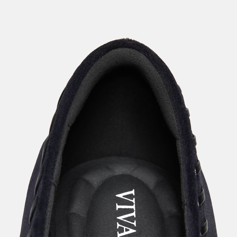 Velvet Whipstitched Kitten Heels (Scarlett), Black, EU37.5 | VIVAIA