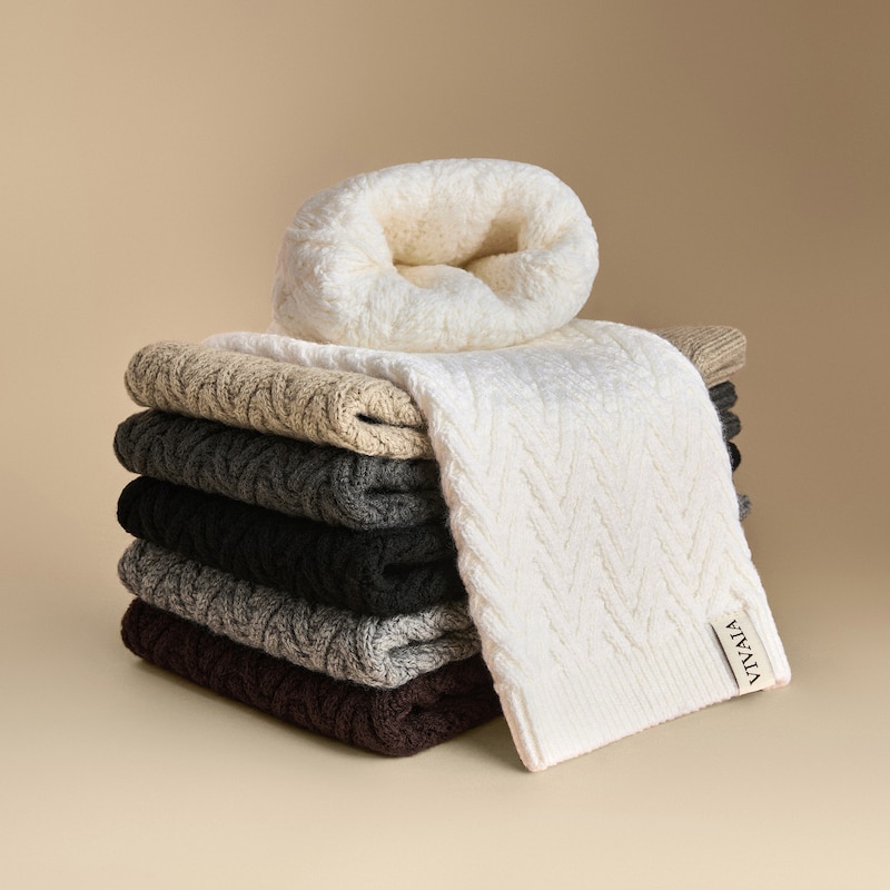 Textured Knit Leg Warmers (Peonie), Stone Grey, one-size | VIVAIA