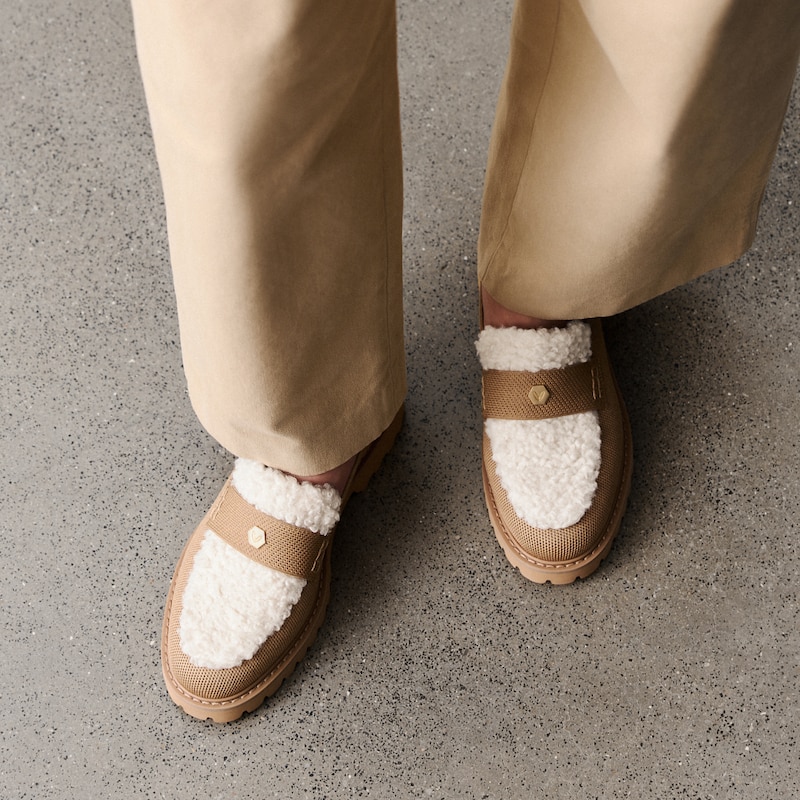 Round-Toe Chunky Heel Loafers (Franata), Nutmeg & Cream, EU41 | VIVAIA