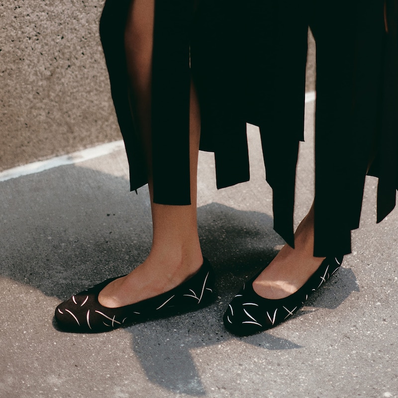 Mini Square-Toe Velvet Flats (Jazura), Black Embroidery, EU37.5 | VIVAIA