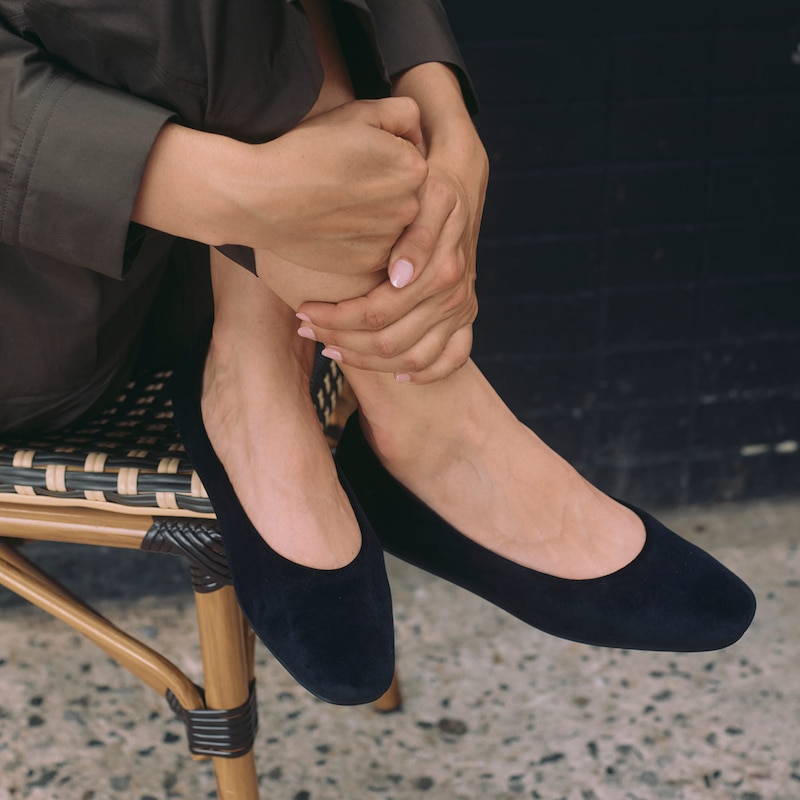 Mini Square-Toe Velvet Flats (Jazura), Black, EU40.5 | VIVAIA