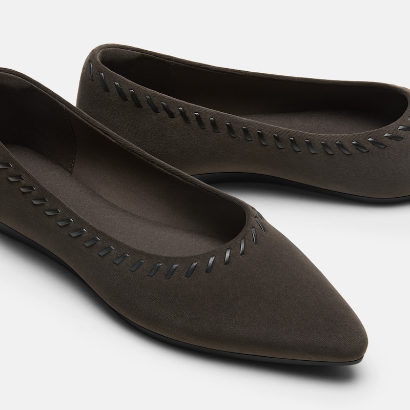 Velvet Whipstitched Ballet Flats (Alasia), Amber Brown & Black, EU37 | VIVAIA