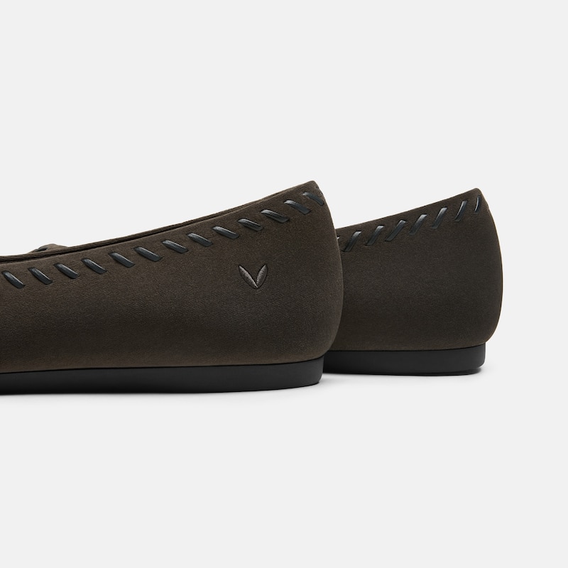 Velvet Whipstitched Ballet Flats (Alasia), Amber Brown & Black, EU37 | VIVAIA