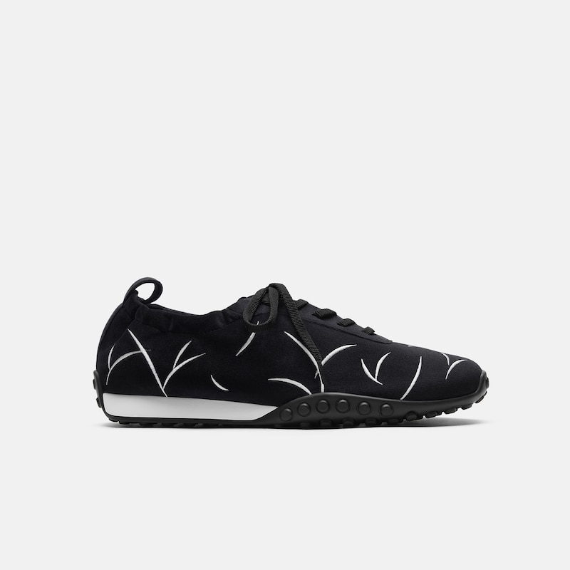 Velvet Casual Sneakers (Laban), Black Embroidery, EU40 | VIVAIA